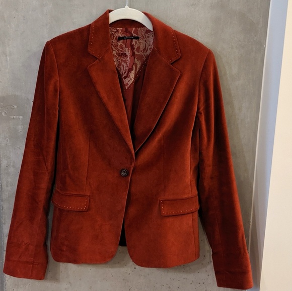 Elie Tahari Jackets & Blazers - Elie Tahari blazer in rust